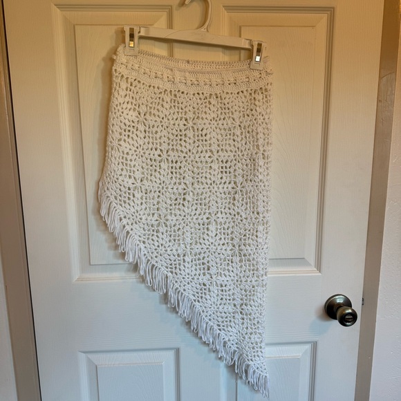 White Crochet Asymmetrical Fringe Skirt size Small - Picture 3 of 5